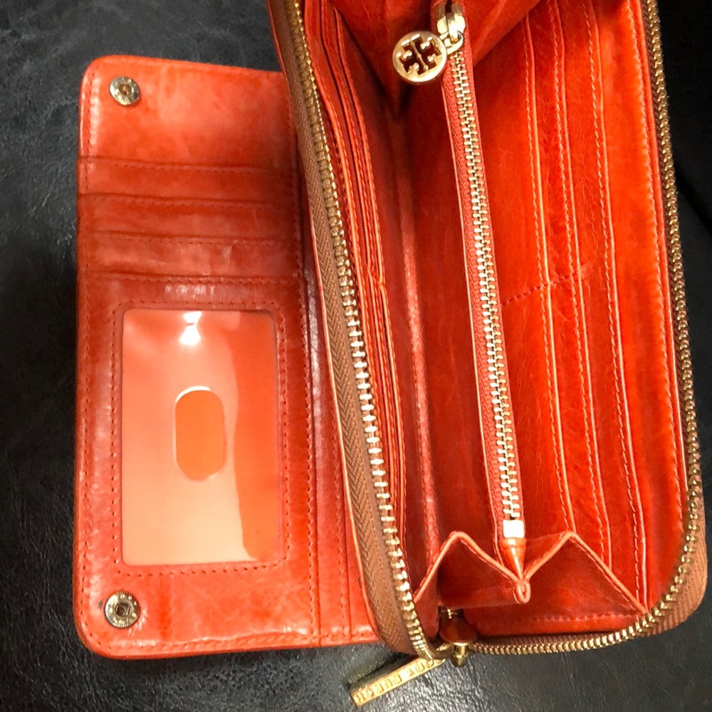 Tory Burch Leather Zipper Wallet - Picture 10 of 10